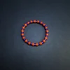 Top view of alternating straight-cut lapis lazuli and agate beads